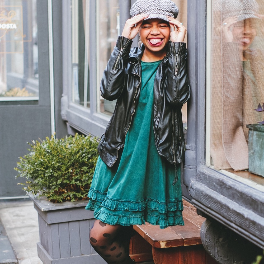 Long sleeve ruffle green dress